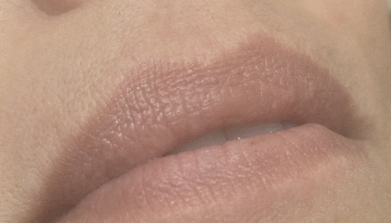 Lip blush
